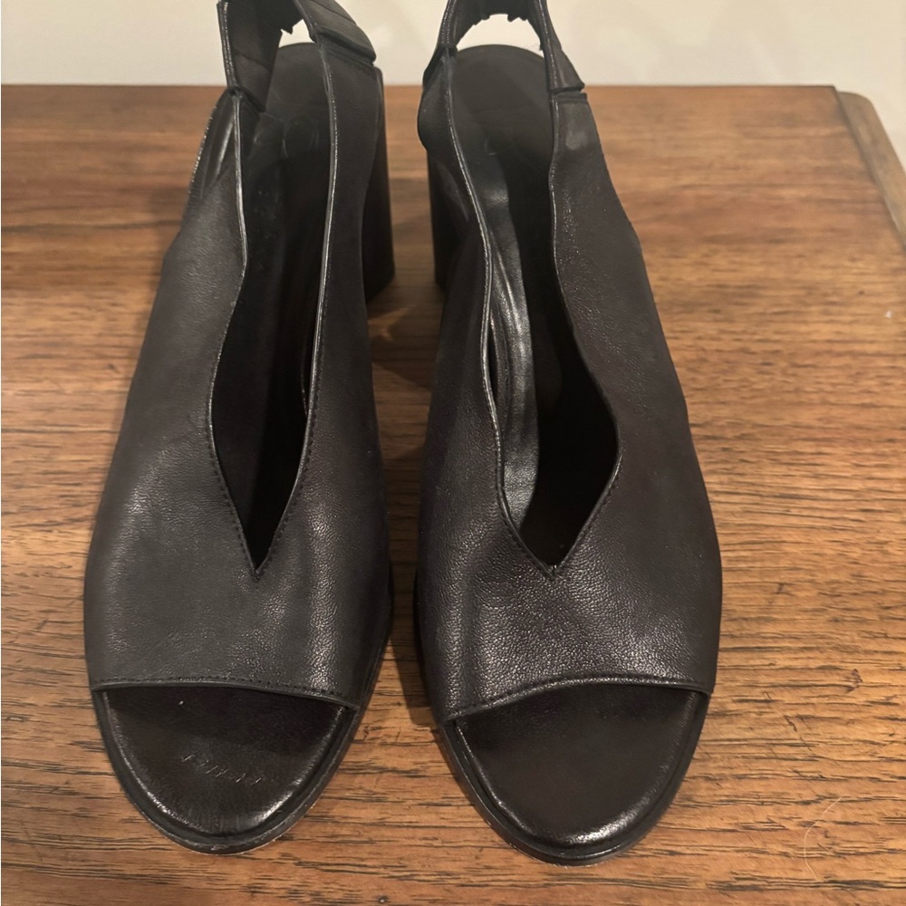 Maria Cornejo Elegant Black Women's Open-Toe Heels 38.5